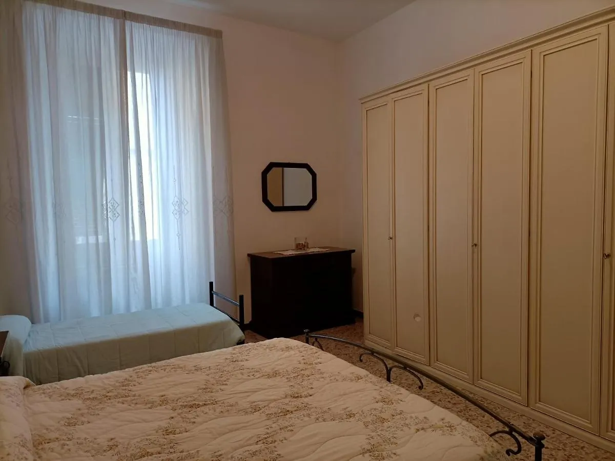 Antica Casa Ceccardi Apartment Livorno Italy